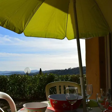 : Appt Avec Piscine, Tennis, Et Parking Au Rez De Jardin - Fr-1-226-380