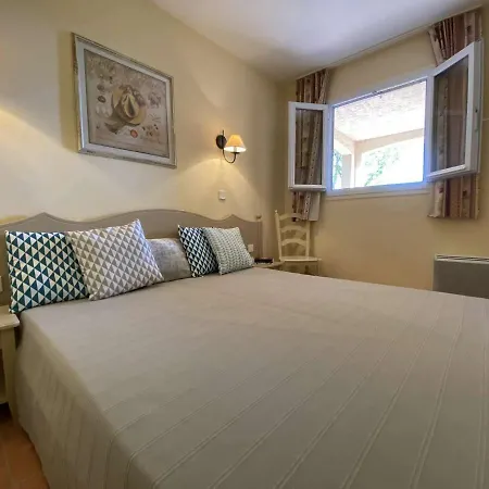 2 Pièces, 5 Pers., Jardin, Résidence Calme Avec Piscine Et Tennis - Fr-1-226-380 Appartement Les Issambres