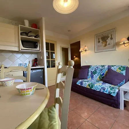 2 Pièces, 5 Pers., Jardin, Résidence Calme Avec Piscine Et Tennis - Fr-1-226-380 * Les Issambres